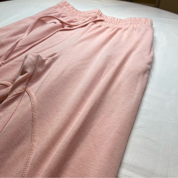 ✨HOSTPICK✨Kittenish Jogger - Picture 2 of 10